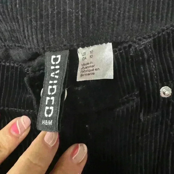 H&M corduroy black short skirt SZ 10 dark academia indie grunge preppy Y2K 90s - Picture 5 of 9